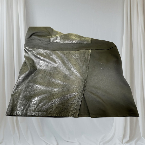 127 - Mia Soana Black Dress - Picture 9 of 15